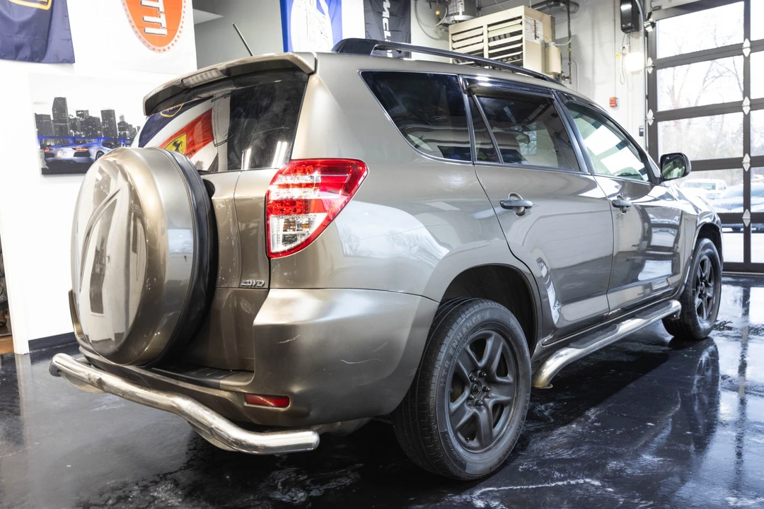 2010 Toyota RAV4 3rd Gen - Image 12 of 21