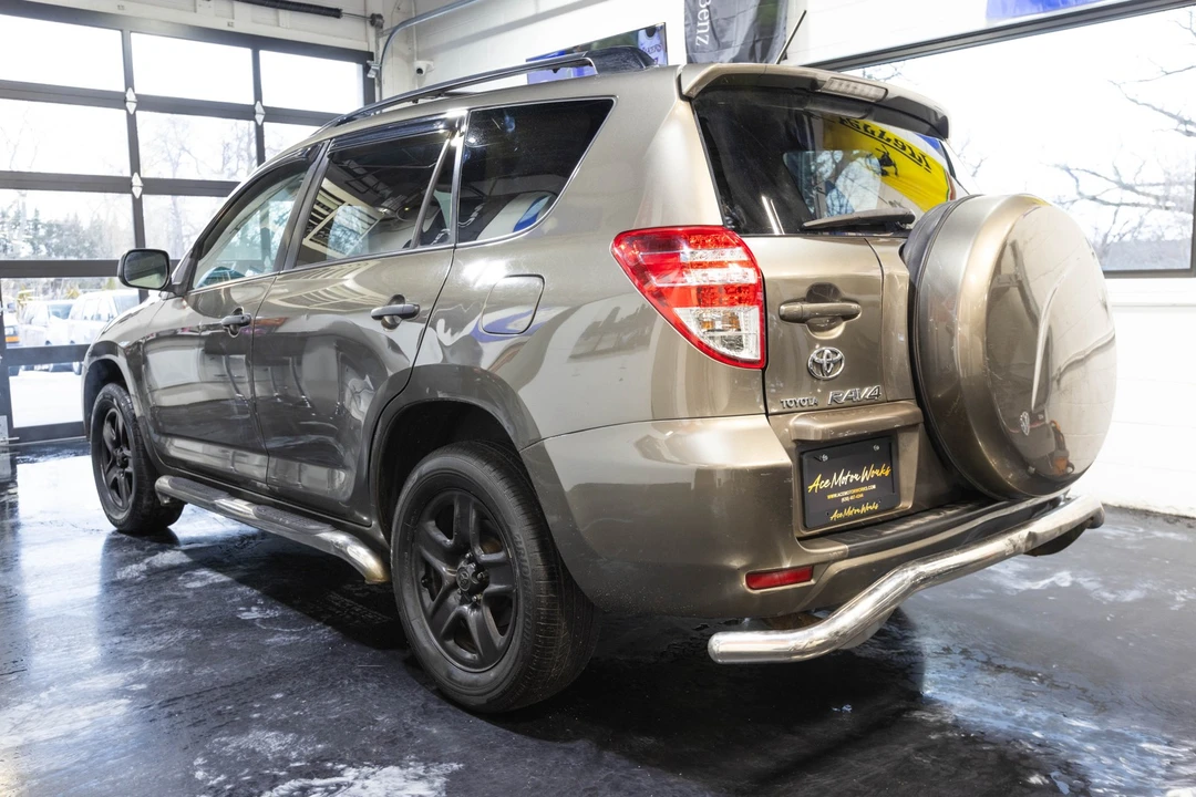 2010 Toyota RAV4 3rd Gen - Image 10 of 21