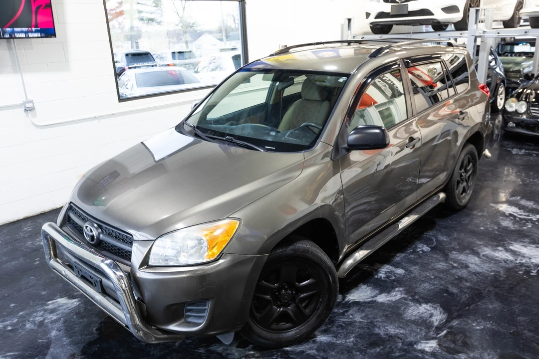 2010 Toyota RAV4 3rd Gen - Image 2 of 21