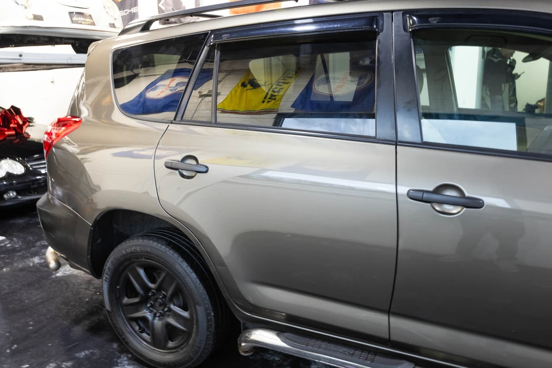 2010 Toyota RAV4 3rd Gen - Image 13 of 21
