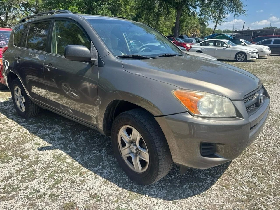 2010 Toyota RAV4 3rd Gen - Image 4 of 12