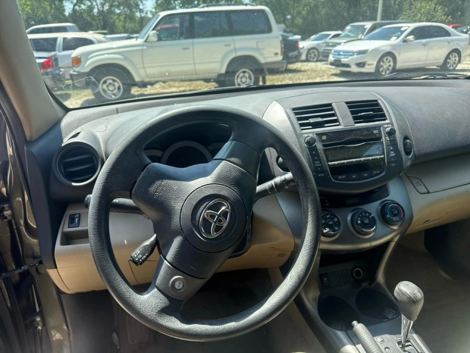 2010 Toyota RAV4 3rd Gen - Image 8 of 12