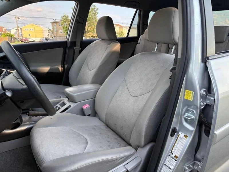 2010 Toyota RAV4 3rd Gen - Image 11 of 12