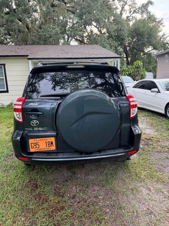 2010 Toyota RAV4 3rd Gen - Image 3 of 9