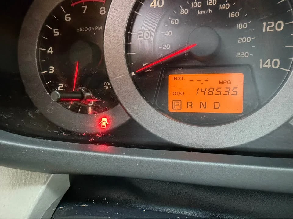 2010 Toyota RAV4 3rd Gen - Image 8 of 9