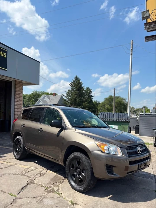 2010 Toyota RAV4 3rd Gen - Image 2 of 11