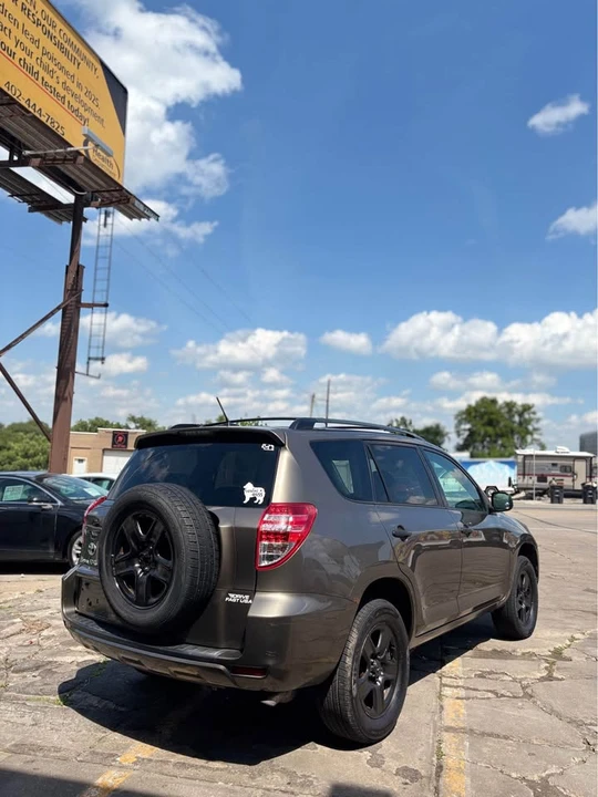 2010 Toyota RAV4 3rd Gen - Image 7 of 11