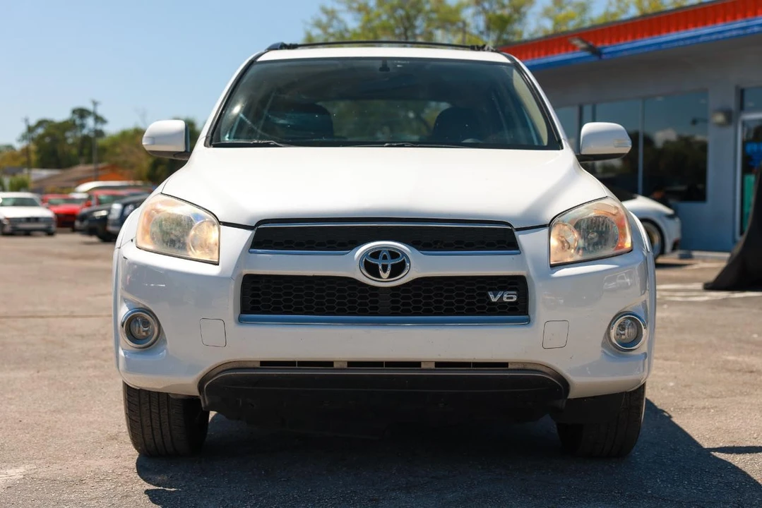 2010 Toyota RAV4 3rd Gen - Image 17 of 21