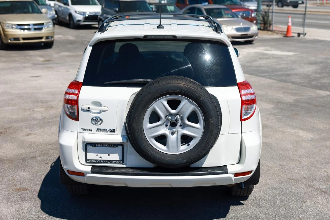 2010 Toyota RAV4 3rd Gen - Image 9 of 21