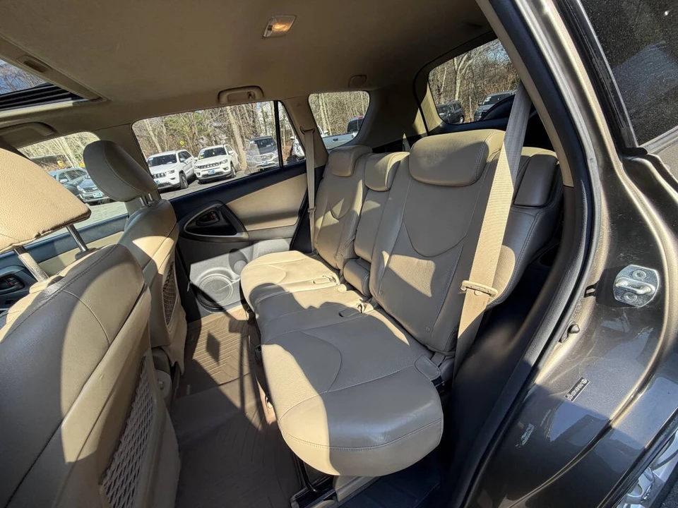 2010 Toyota RAV4 3rd Gen - Image 17 of 21