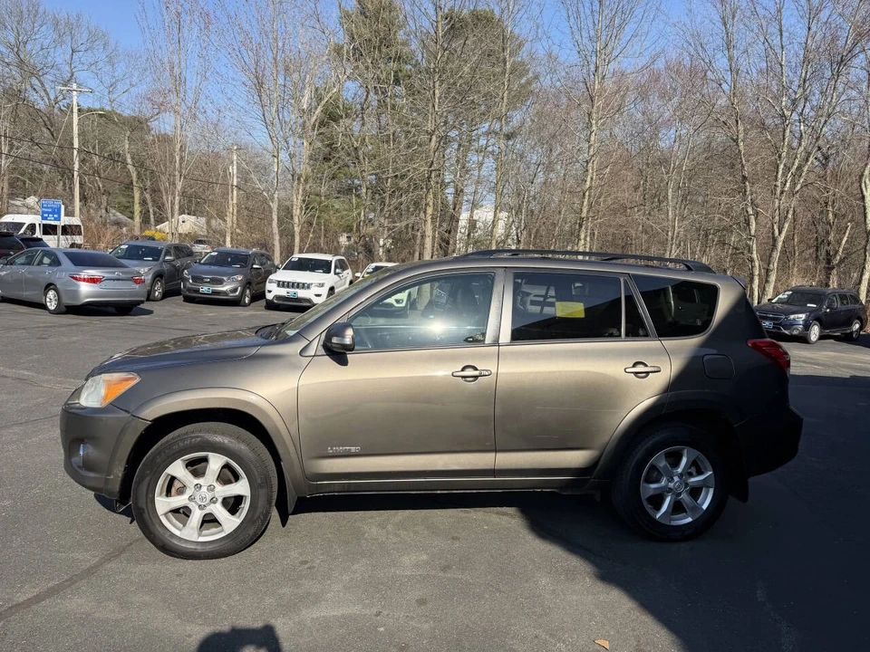 2010 Toyota RAV4 3rd Gen - Image 4 of 21