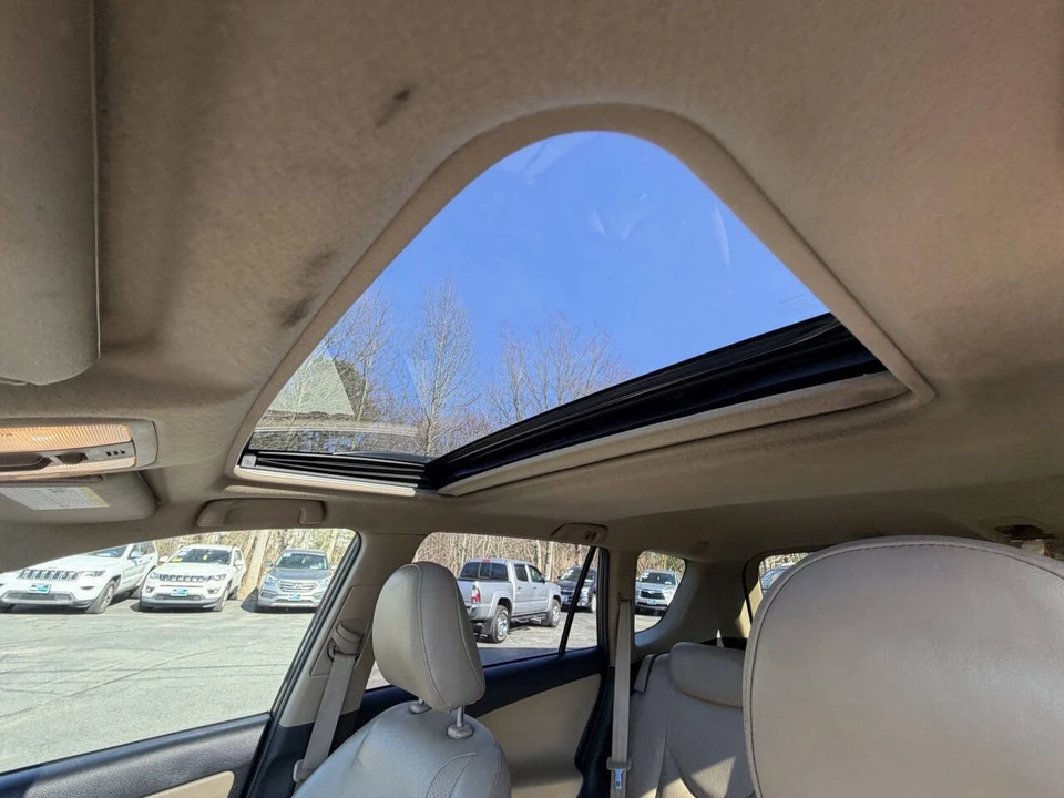 2010 Toyota RAV4 3rd Gen - Image 15 of 21
