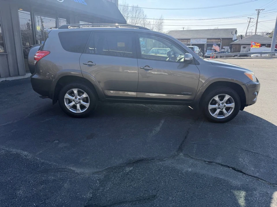 2010 Toyota RAV4 3rd Gen - Image 8 of 21