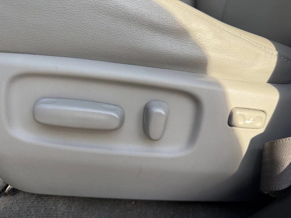2010 Toyota RAV4 3rd Gen - Image 19 of 21