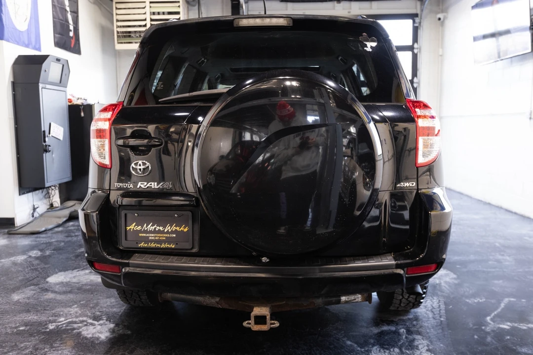 2010 Toyota RAV4 3rd Gen - Image 10 of 21