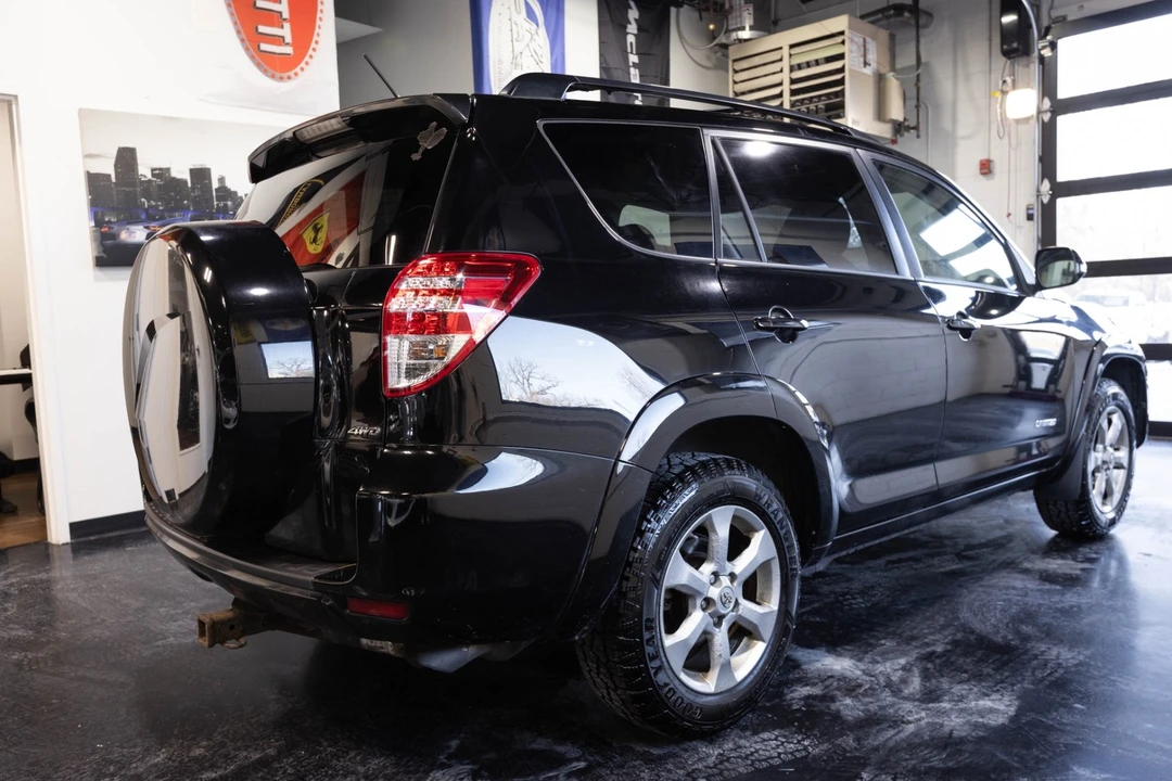 2010 Toyota RAV4 3rd Gen - Image 11 of 21