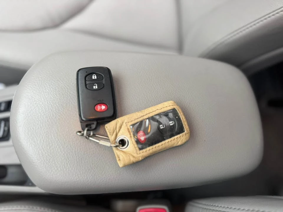 2010 Toyota RAV4 3rd Gen - Image 17 of 19