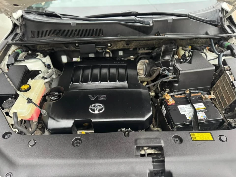 2010 Toyota RAV4 3rd Gen - Image 19 of 19