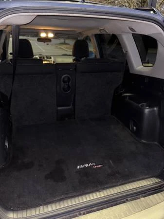2010 Toyota RAV4 3rd Gen - Image 7 of 11