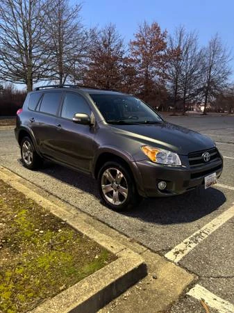 2010 Toyota RAV4 3rd Gen - Image 3 of 11