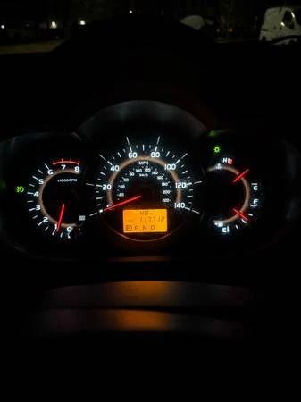 2010 Toyota RAV4 3rd Gen - Image 9 of 11
