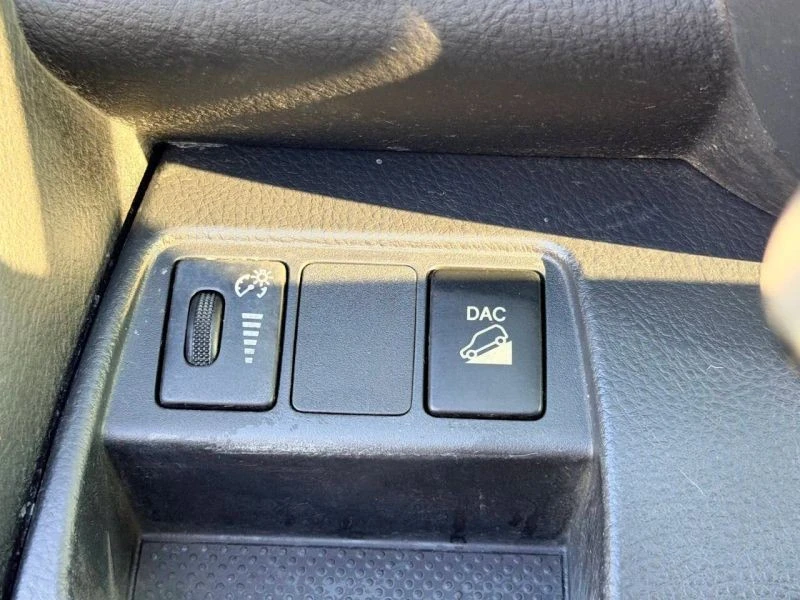 2010 Toyota RAV4 3rd Gen - Image 9 of 12