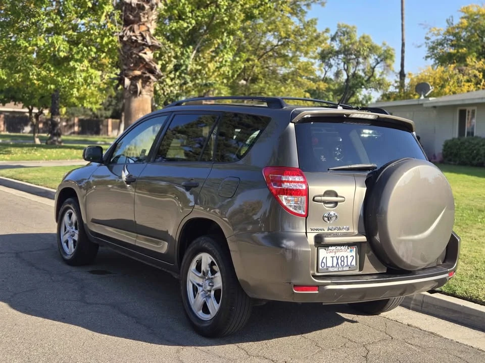 2010 Toyota RAV4 3rd Gen - Image 4 of 11