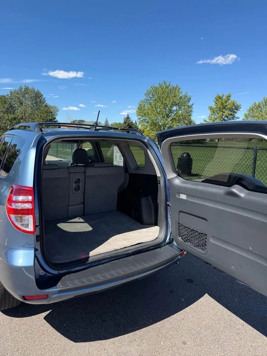 2010 Toyota RAV4 3rd Gen - Image 7 of 16