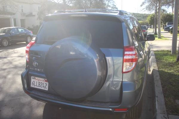 2010 Toyota RAV4 3rd Gen - Image 7 of 12