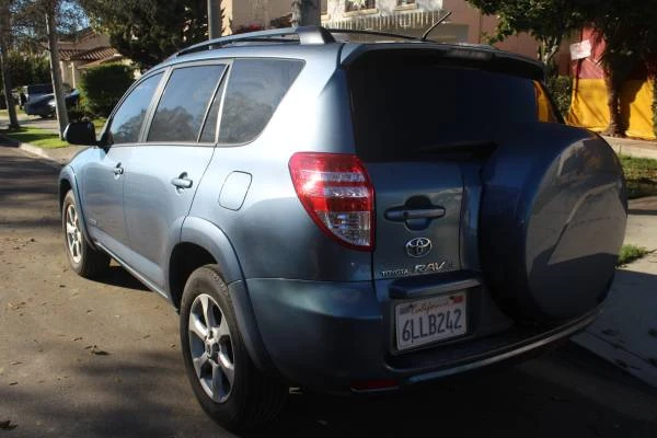 2010 Toyota RAV4 3rd Gen - Image 10 of 12