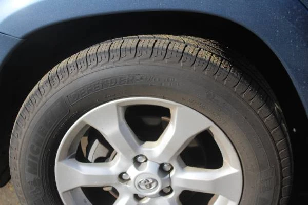 2010 Toyota RAV4 3rd Gen - Image 11 of 12