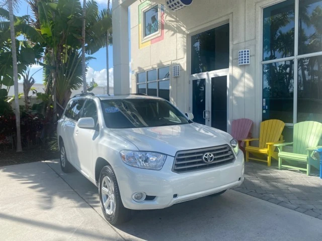 2010 Toyota Highlander - Image 2 of 21