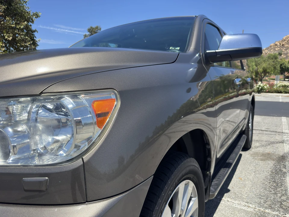 2010 Toyota Sequoia 2nd Gen - Image 13 of 31