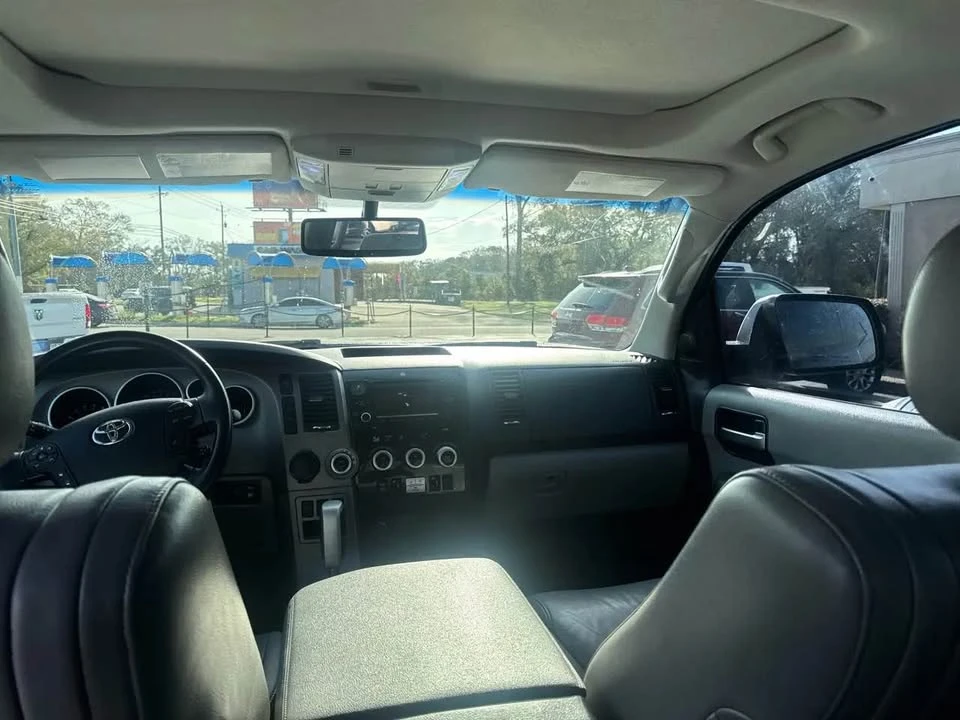 2010 Toyota Sequoia 2nd Gen - Image 13 of 17