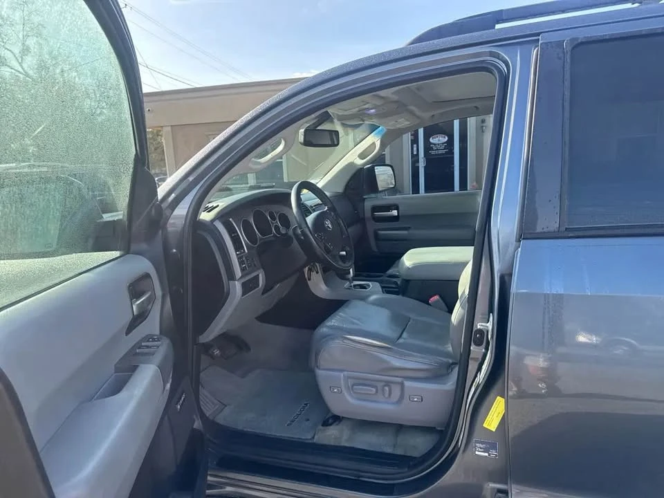 2010 Toyota Sequoia 2nd Gen - Image 10 of 17