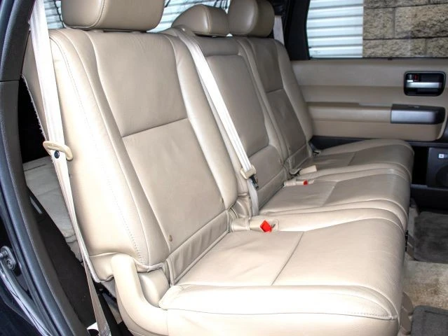 2010 Toyota Sequoia 2nd Gen - Image 17 of 21