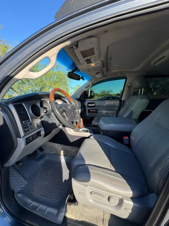 2010 Toyota Sequoia 2nd Gen - Image 9 of 18