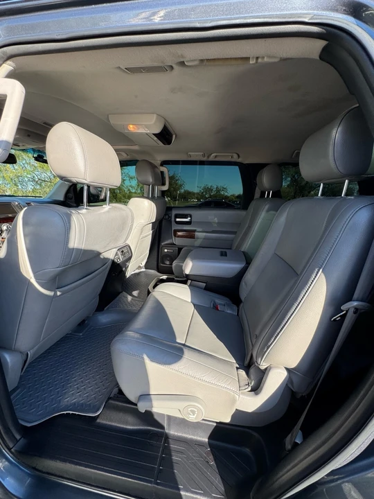 2010 Toyota Sequoia 2nd Gen - Image 13 of 18