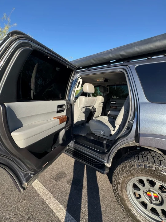 2010 Toyota Sequoia 2nd Gen - Image 12 of 18