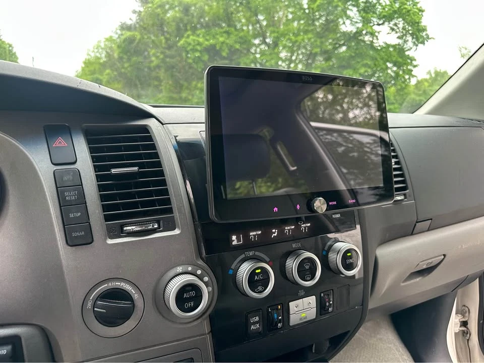 2010 Toyota Sequoia 2nd Gen - Image 15 of 20