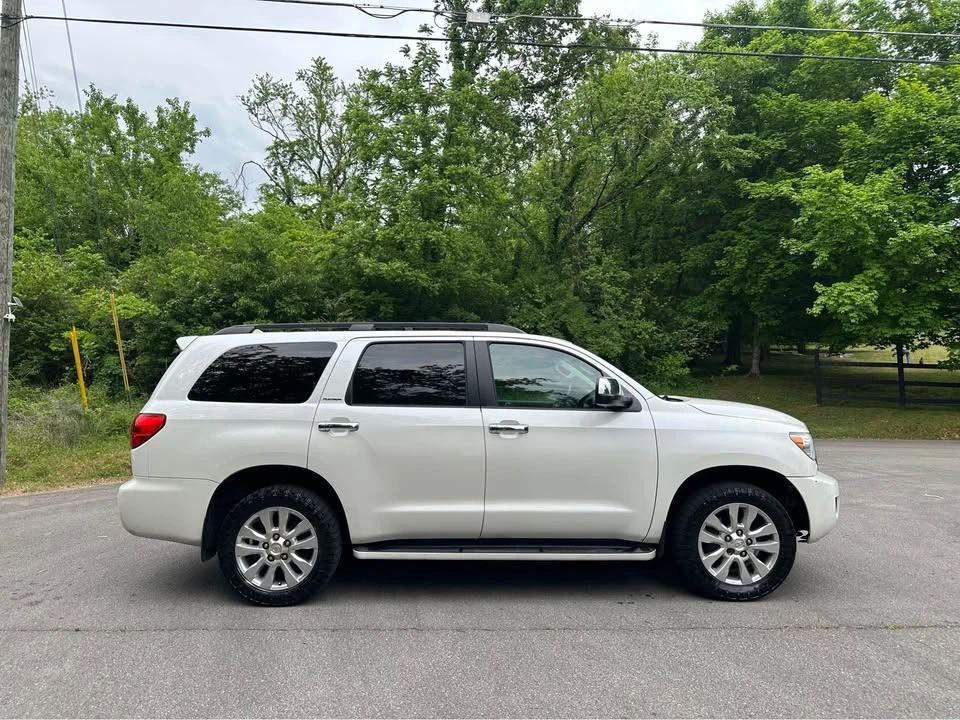 2010 Toyota Sequoia 2nd Gen - Image 2 of 20