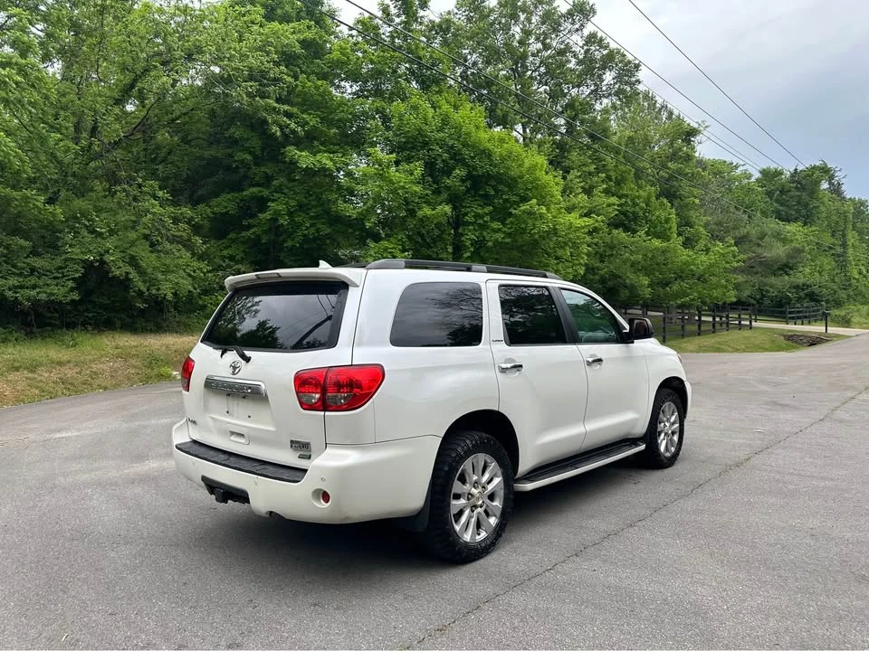 2010 Toyota Sequoia 2nd Gen - Image 3 of 20
