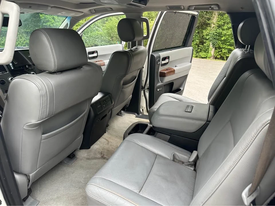 2010 Toyota Sequoia 2nd Gen - Image 8 of 20