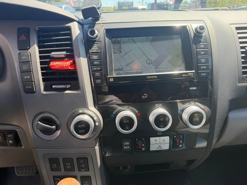 2010 Toyota Sequoia 2nd Gen - Image 16 of 20