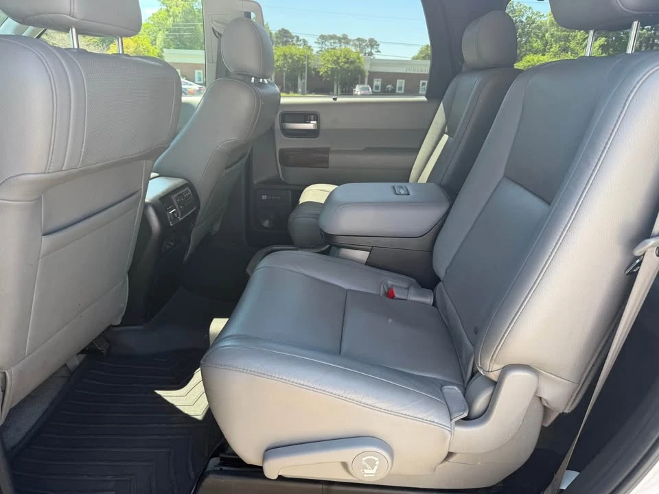 2010 Toyota Sequoia 2nd Gen - Image 13 of 20