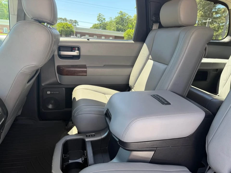 2010 Toyota Sequoia 2nd Gen - Image 12 of 20