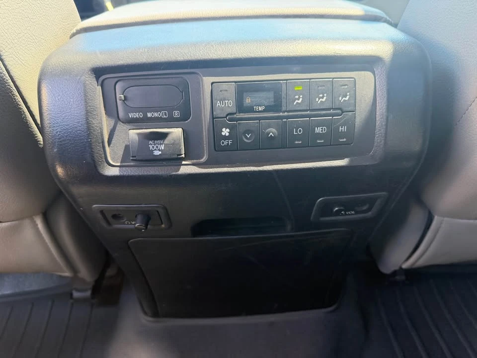 2010 Toyota Sequoia 2nd Gen - Image 15 of 20