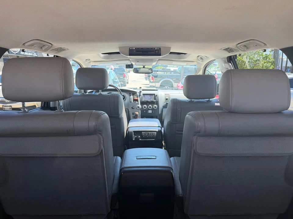 2010 Toyota Sequoia 2nd Gen - Image 9 of 20