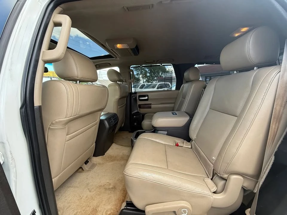 2010 Toyota Sequoia 2nd Gen - Image 10 of 17