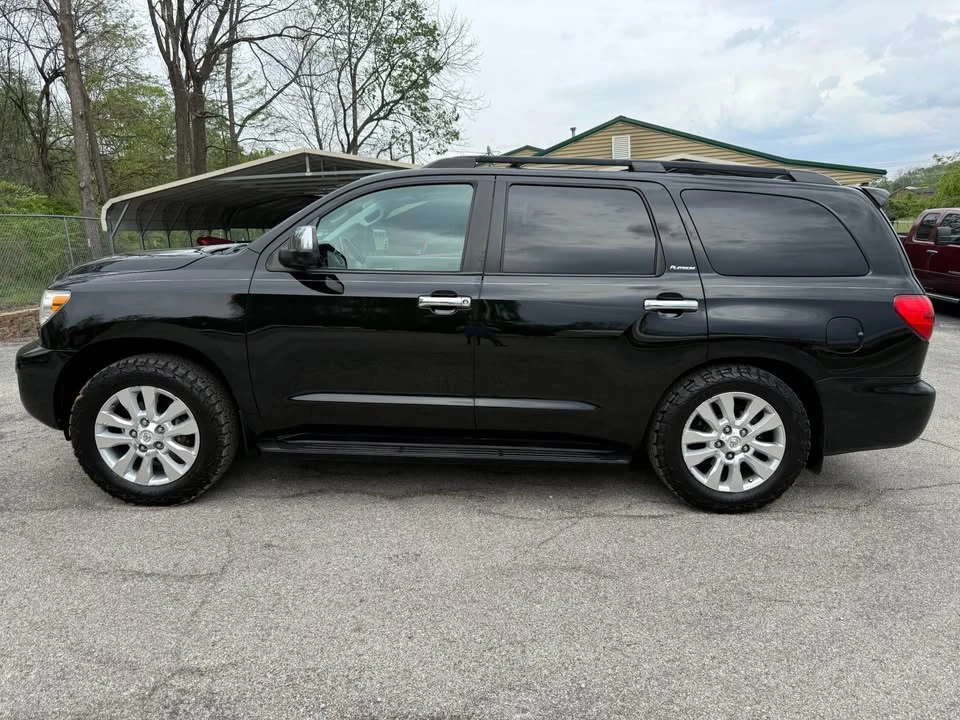 2010 Toyota Sequoia 2nd Gen - Image 2 of 19